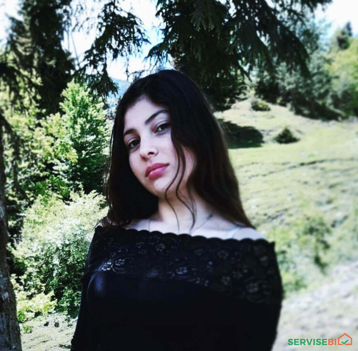 გავასეირნებ ძაღლებს თბილისში ვაკე საბურთალოზე