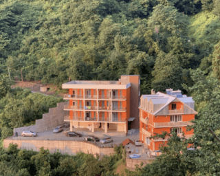 ორეინჯ ჰაუს