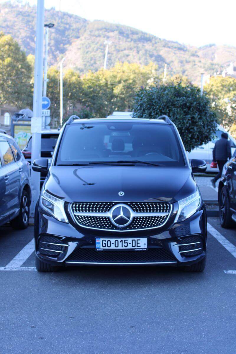 ქირავდება Mercedes V Class 2022 4 Matic