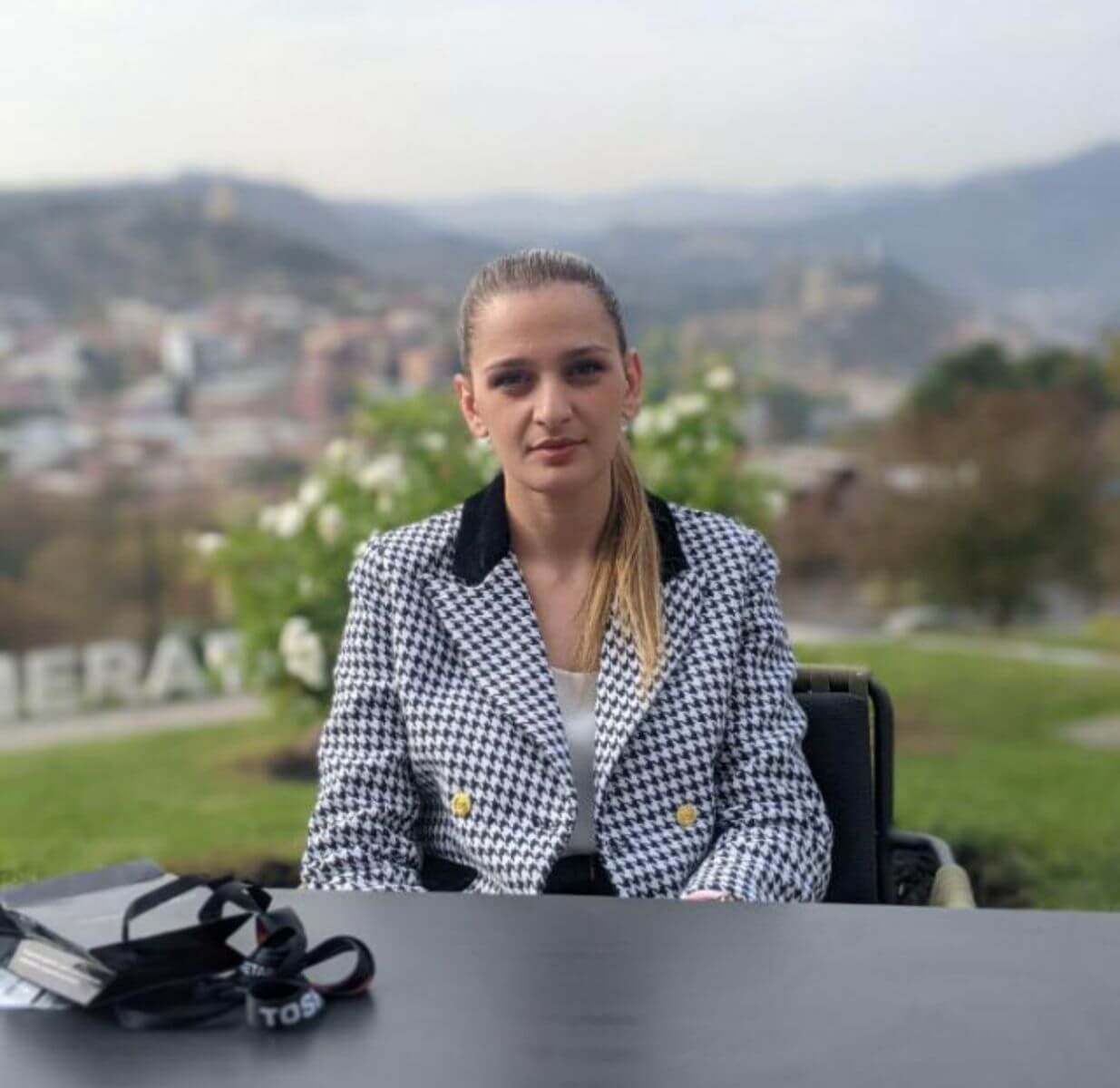 გამოცდილი ბუღალტერი — სრული მომსახურება!