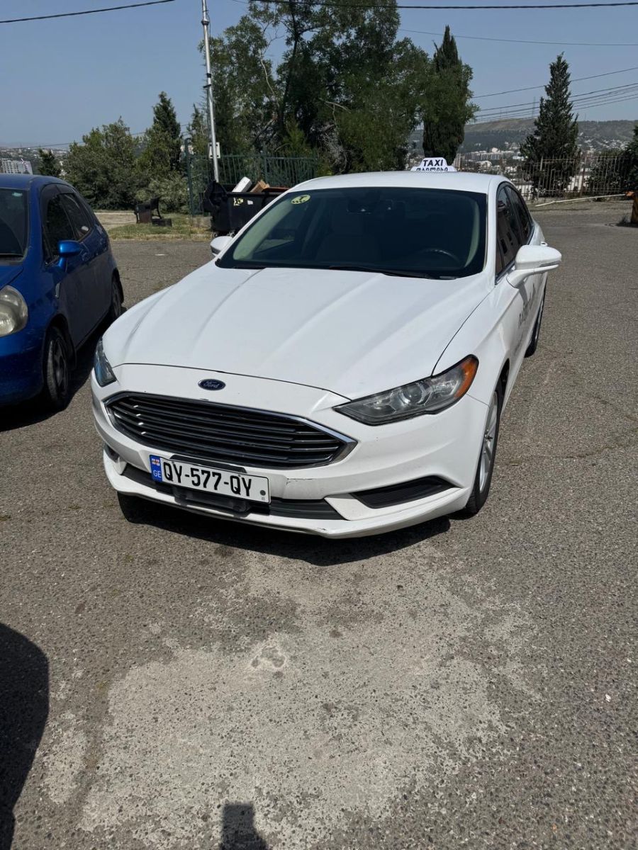 ტაქსით მომსახურება.